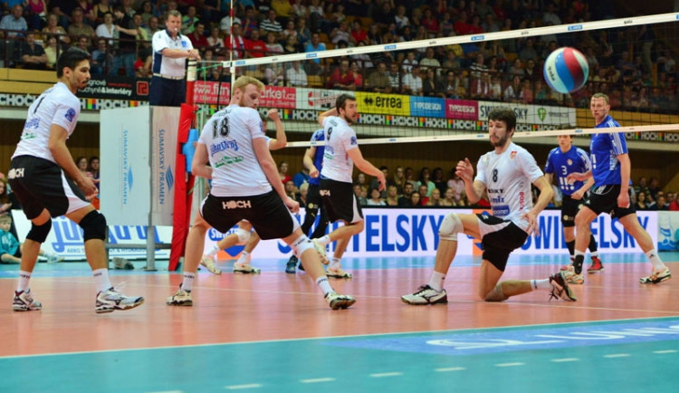 Obhajoba titulu nevyšla, volejbalovým mistrem Ostrava!