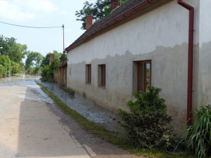 Fotografie, které pořídili liberečtí hasiči v obcích Kly a Hořín. Foto: HZS LK Zdenka Štrauchová