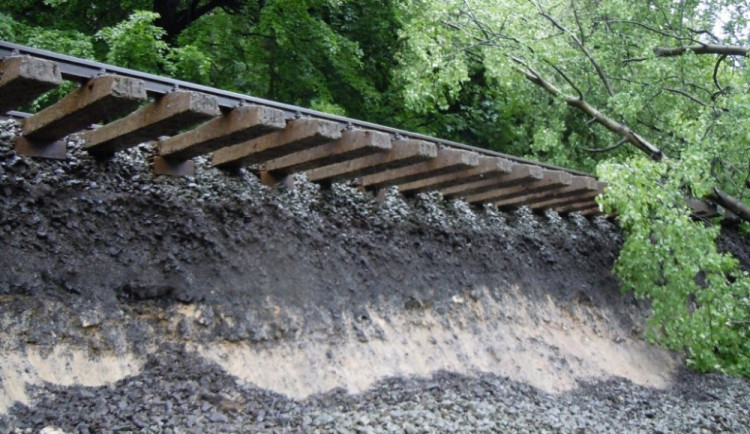 Podemletá trať u Křižan. Foto: Kraj-lbc.cz