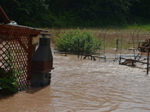 Přívalový déšť o víkendu zasáhl Liberecký kraj. Foto: HZSLK