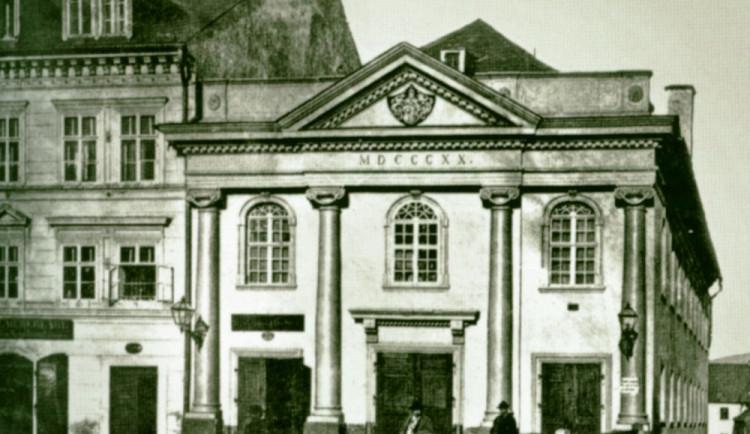 Soukenické divadlo v dobách své slávy.