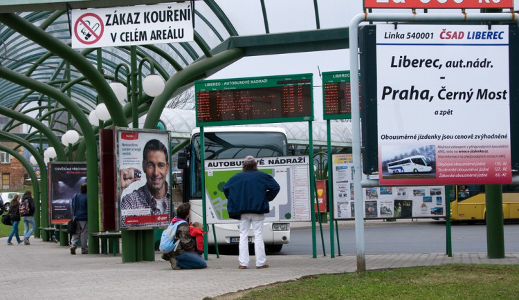 ČSAD linku mezi Libercem a Prahou zrušila, prý nebyl zájem.