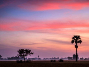 Východ slunce nad Kambodžou