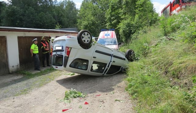 Nehoda Dacie. Foto: Policie ČR