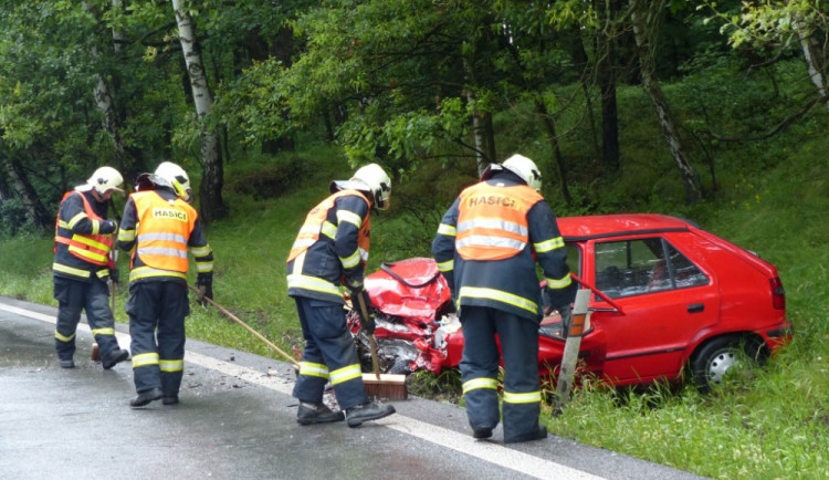 Tragická nehoda u Rynoltic. Foto: HZSLK/Zdenka Štrauchová