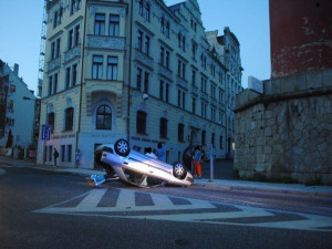 Nehoda Citroenu. Foto: Policie ČR