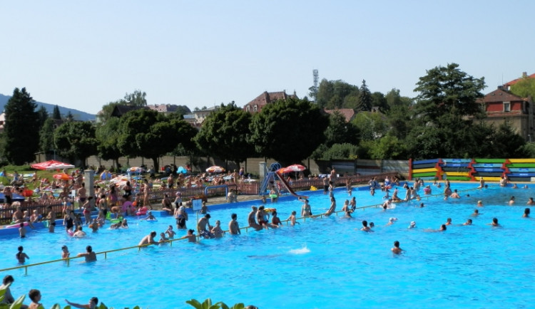 Letní počasí láká k vodě. Foto: Koupaliste-liberec.cz