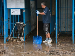 Utkání s Zürichem ohroženo. Déšť způsobil milionové škody