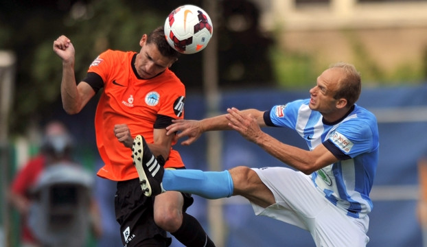 David Pavelka v souboji s Jarolímem. Foto: fcslovanliberec.cz