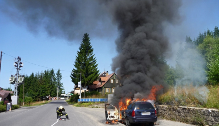 Požár Focusu. Foto: HZSLK
