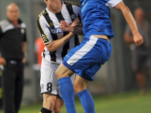 Martin Frýdek bojuje s Bastou