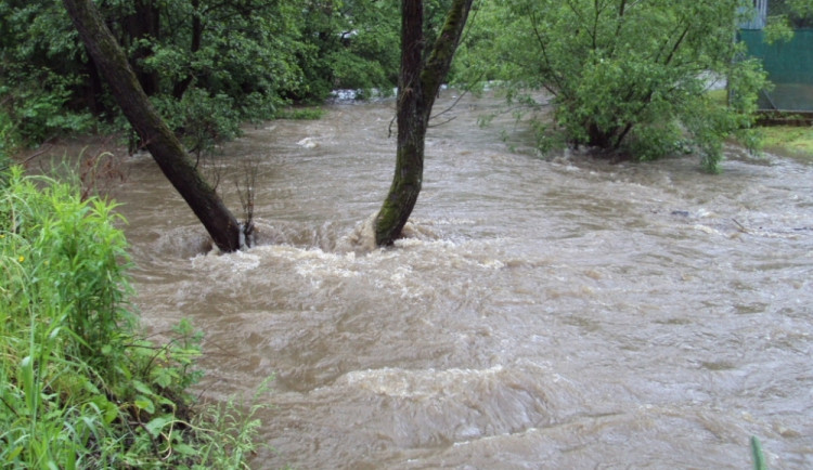 Hladiny řek stoupají. Ilustrační foto.