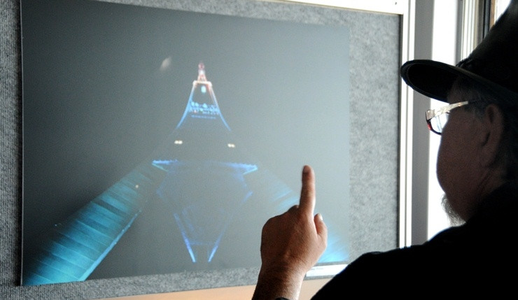 Fotografové na Ještědu vystavují dvě televizní věže