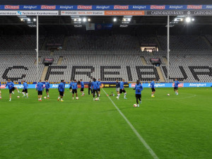 Stadion ve Freiburgu pojme 25 tisíc fanoušků. Asi dvě stovky přijedou z Liberce.