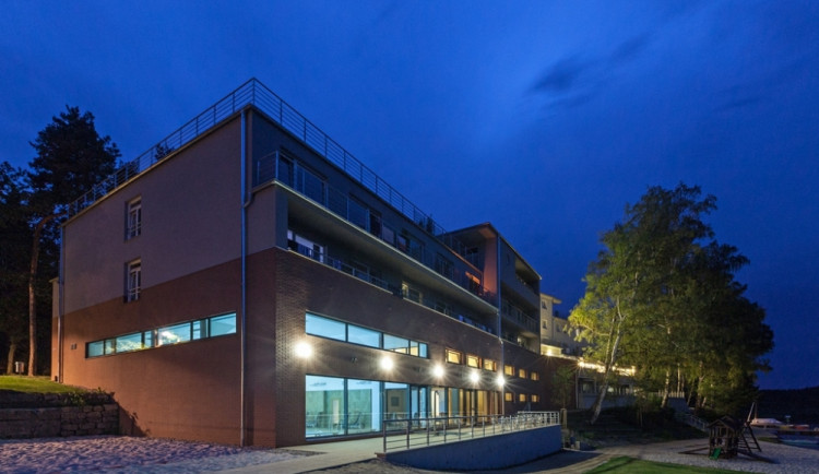 Hotel Port u Máchova jezera