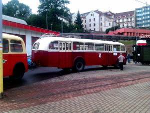 Den otevřených dveří ve vozovně dopravního podniku