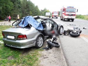 Tragédie. Při vážné nehodě u Doks zahynula dvojice osob