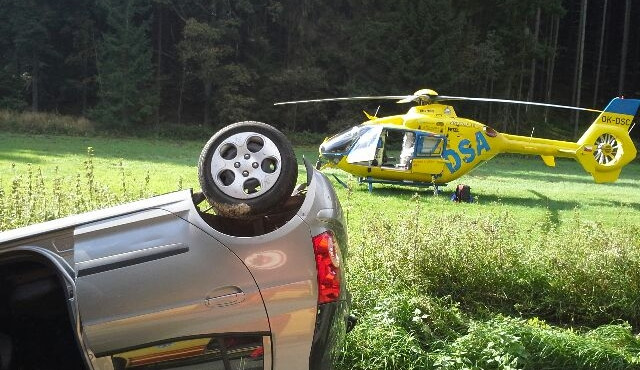 Nehoda u Ralska. Foto: ZZSLK/Stanislav Mackovík