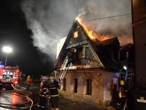 Páteční zásah v ulici Na Svahu. Foto: HZSLK/Tomáš Erban