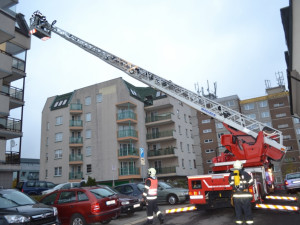 Požár v ulici Boženy Němcové. Foto: HZSLK
