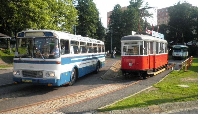 ilustrační foto: Historická tramvaj 6MT