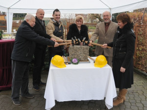 Slavnostní poklepání. Foto: MML/ Jan Vrabec