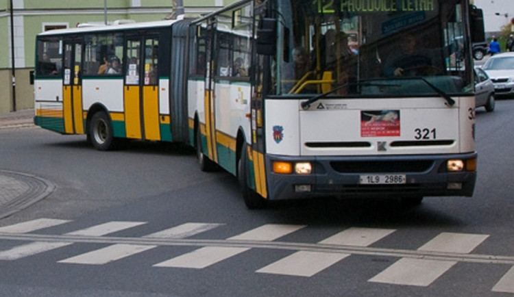 Pozor, šestnáctka do Kryštofáku nabírá zpoždění