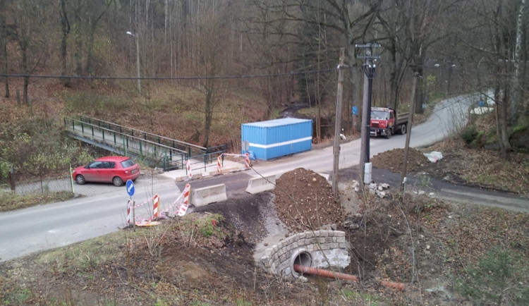 Oprava propustku v Kateřinkách. Foto: Kraj-lbc.cz