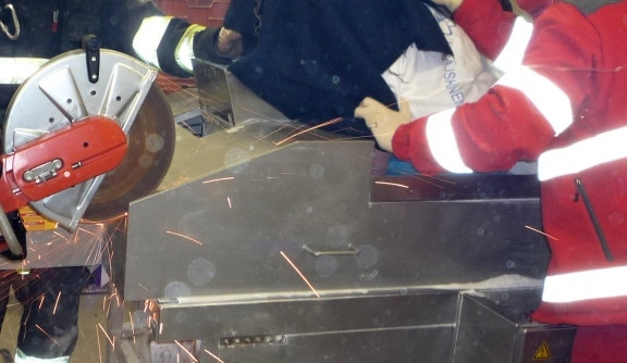 Žena uvízla rukou v drtičce ovoce. Foto: HZSLK