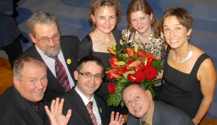 Radost týmu z bronzu v soutěži Firma roku 2013.