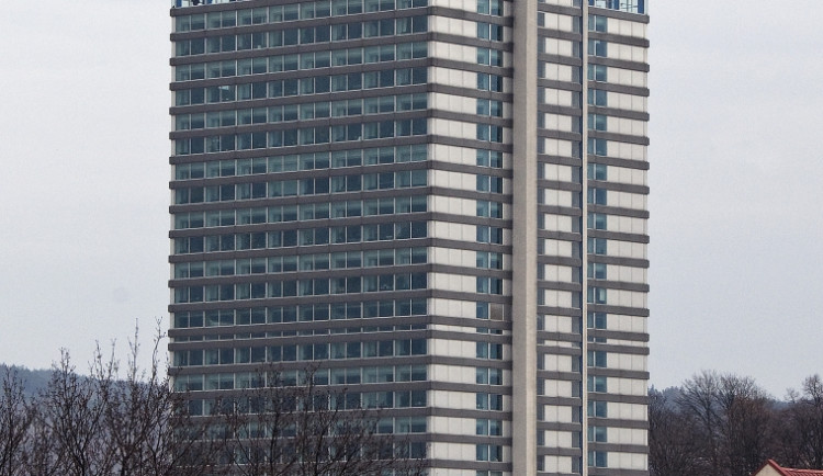 Kraj má vracet 205 milionů korun za chyby bývalého vedení