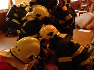 Čtrvteční cvičení v kasárnách. Foto: HZSLK