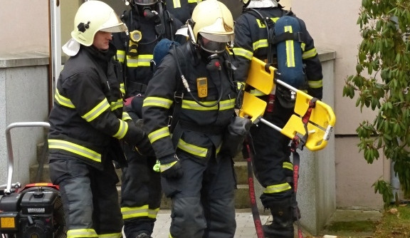 Čtrvteční cvičení v kasárnách. Foto: HZSLK