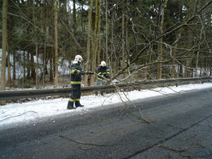 Meteorologové vydali výstrahu. Silnice budou namrzat