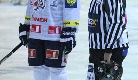 Petr Nedvěd je zraněný. Chybět bude nejméně týden