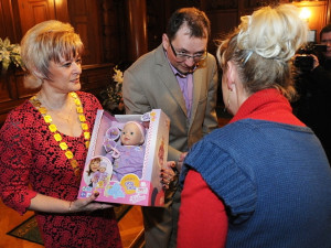 Na stromu přání se sešlo 185 lístečků. Foto:  MML/ Jan Král