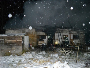 Roubenka lehla popelem. Foto: HZSLK/Vladimír Kecek