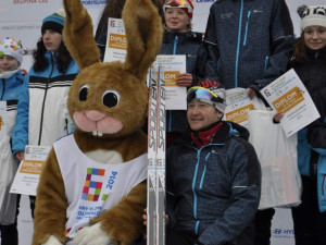 Vítězná štafeta dívek Libereckého kraje v běhu na lyžích