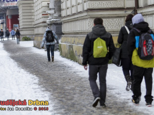 Rodiče obchází spádovou vyhlášku. Svým dětem mění bydliště