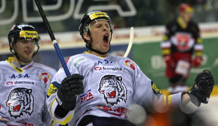Tygři mají playoff! Foto: hcbilitygri.cz
