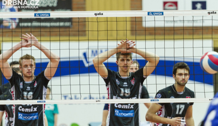 Staré Město volejbalistům Jihostroje příliš nevzdorovalo
