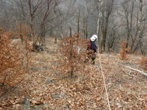 Záchrana psa byla fyzicky náročná. Foto: HZSLK