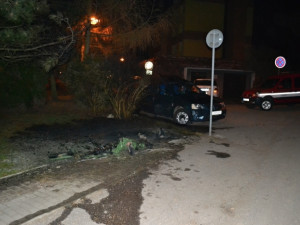 Požár popelnic. Foto: HZSLK