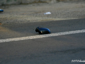 Projíždějící Seat Arosa srazil chodce u místní pošty. Foto: Jiří Dušek