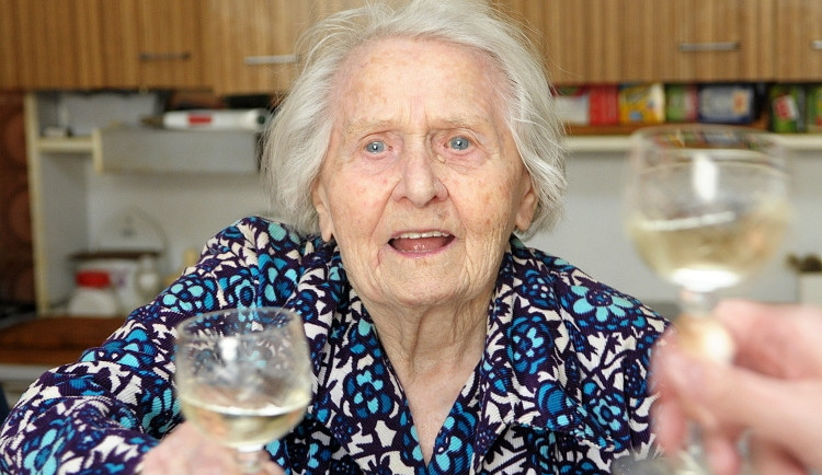 Úctyhodné životní jubileum 104 let oslavila ve středu 12. března Marie Blažková z Liberce. Foto: Jan Král