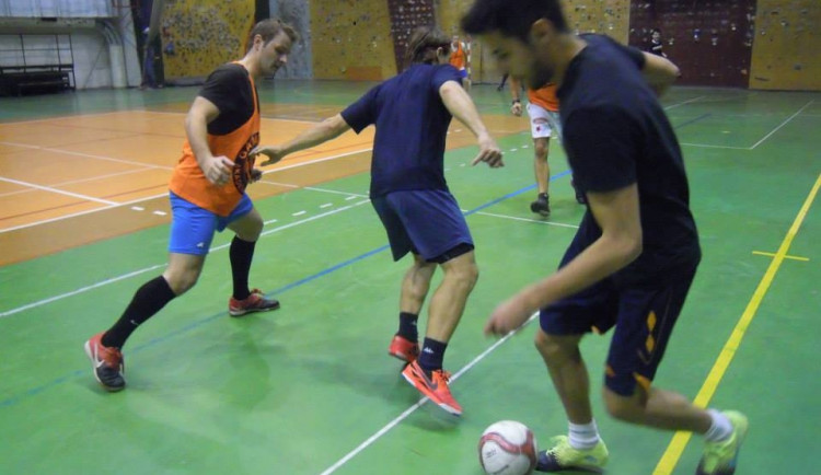 Na Harcově startuje další sezona Večerních turnajů