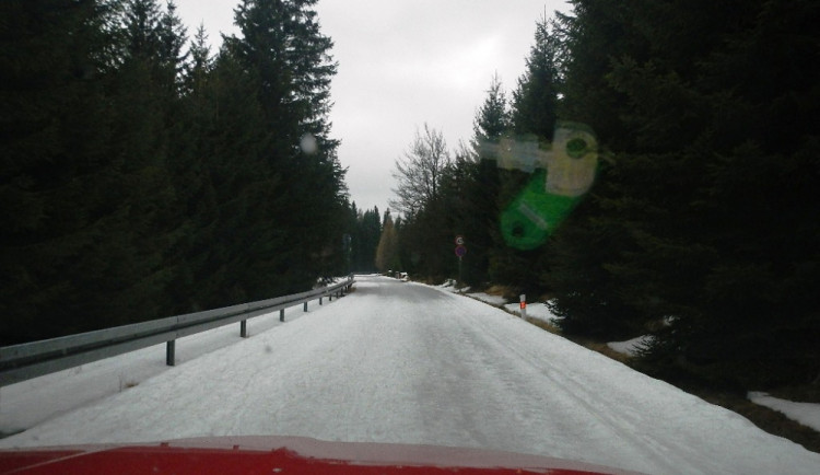 Silnice přes Souš už je průjezdná. Foto: KÚLK