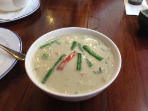 Thajské zelené kari se zeleninou.