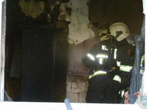 V Oldřichově na Hranicích hořel dům, jeden člověk se popálil. Foto: Hasiči Hrádek nad Nisou