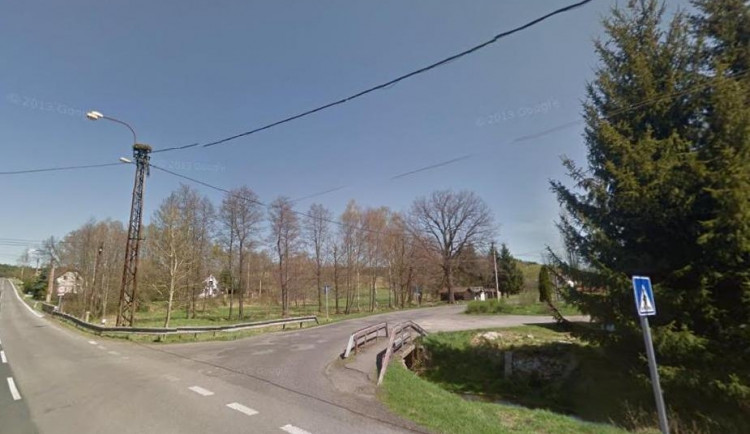 Křižovatka v Arnolticích